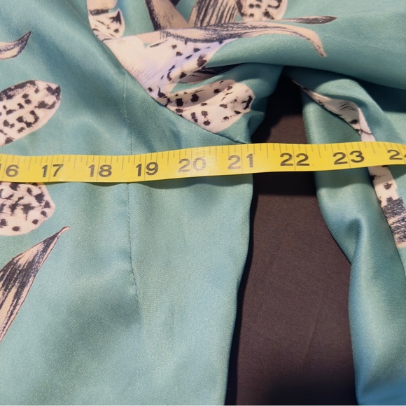 NWT Chico's Size 1 USA 8/10 Satin Silk Robe Dressing gown Duster Kimono Green Wh - Picture 13 of 16